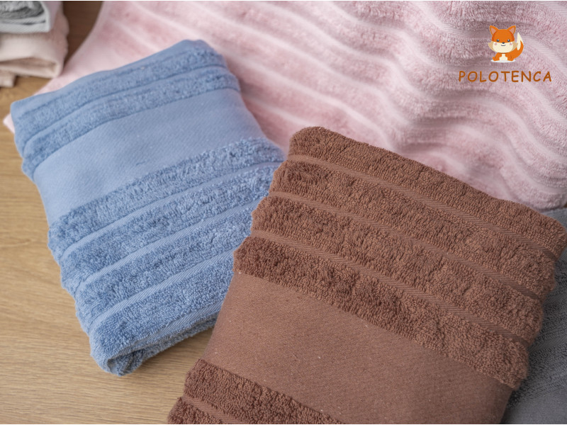 Рушники з тисненням в смужку Рушники з тисненням в смужку