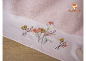 Рушники з ніжними квітами