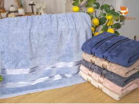  Рушники зі смужкою внизу