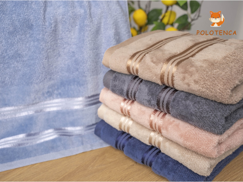 Рушники зі смужкою внизу Рушники зі смужкою внизу