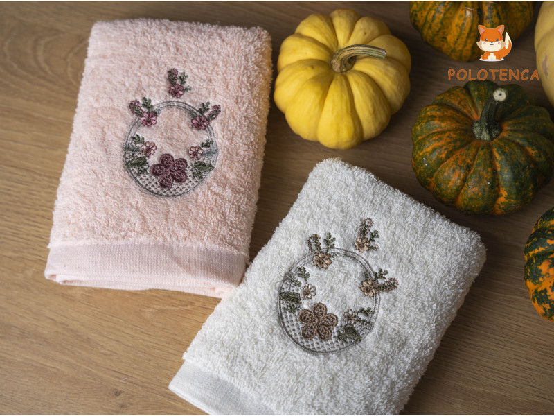 Кухонные полотенца с цветами Кухонные полотенца с цветами