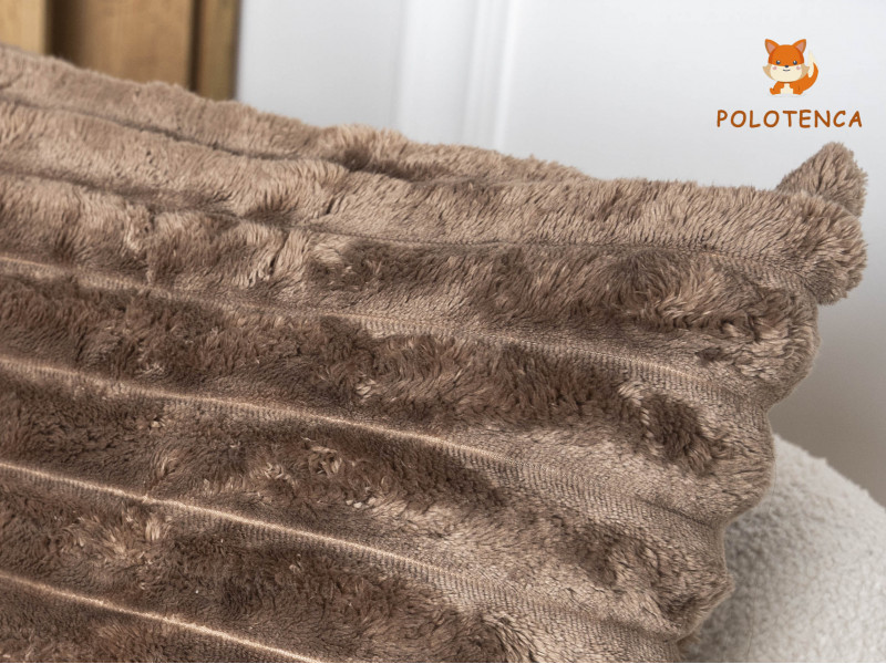 Наволочка Шарпей темно-коричнева Наволочка Шарпей темно-коричнева