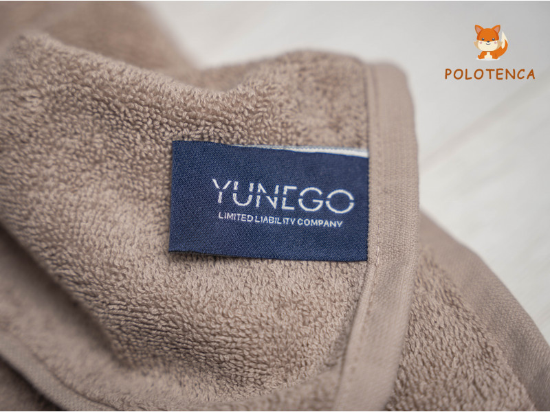 Рушники банні темно-бежеві Рушники банні темно-бежеві