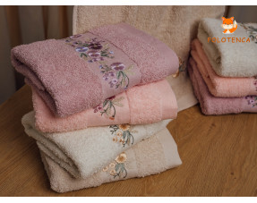 Рушники з квітками